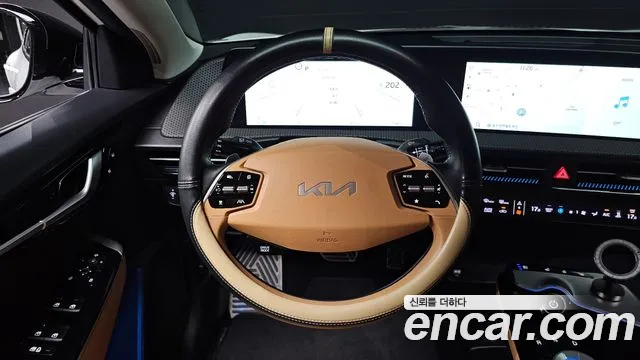 Kia EV6 2023 thumb 12