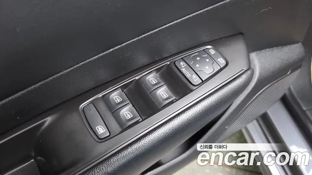 Renault Megane 2021 thumb 12
