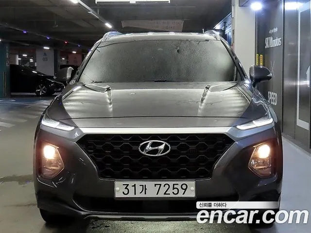 Hyundai Santa Fe 2018 thumb 2