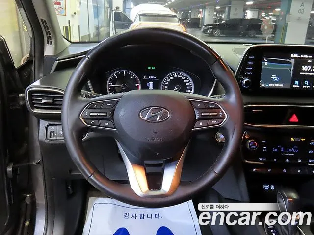 Hyundai Santa Fe 2018 thumb 8