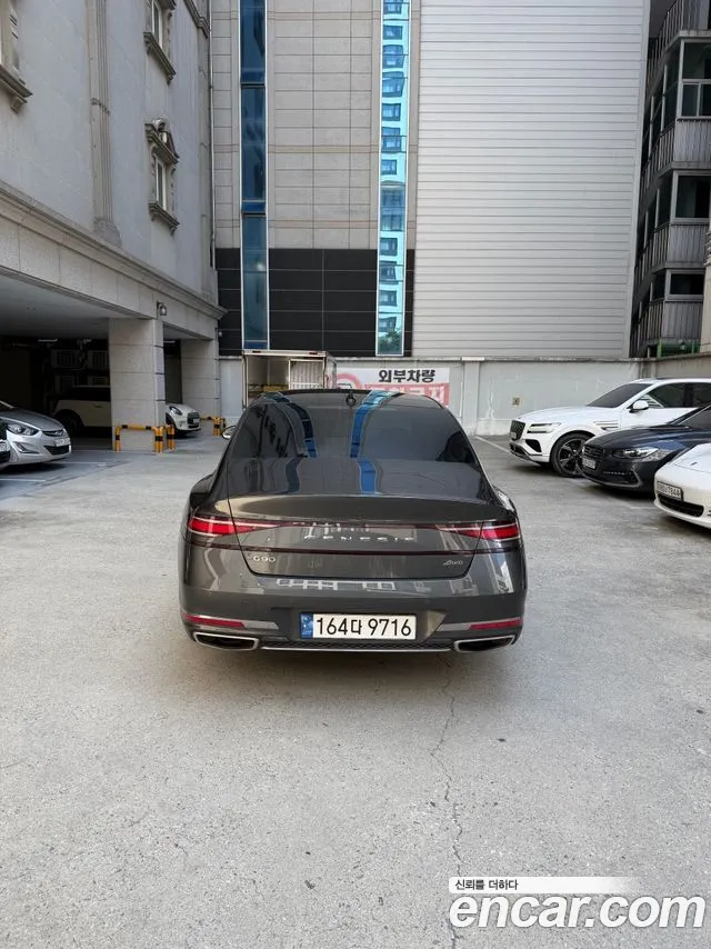 Genesis G90 2023 thumb 4