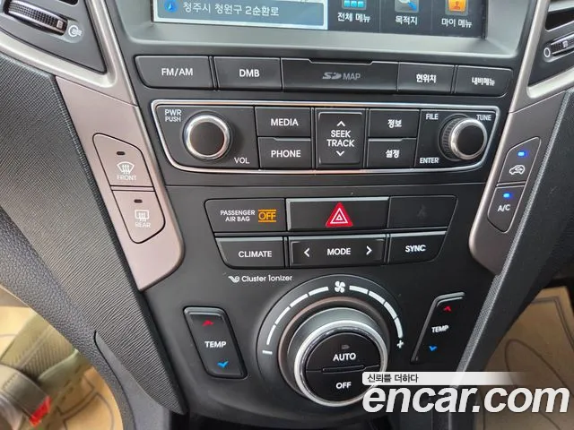 Hyundai Santa Fe 2016 thumb 10