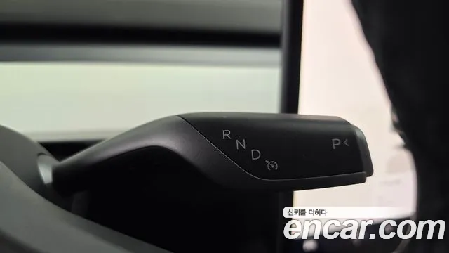 Tesla Model Y 2024 thumb 9