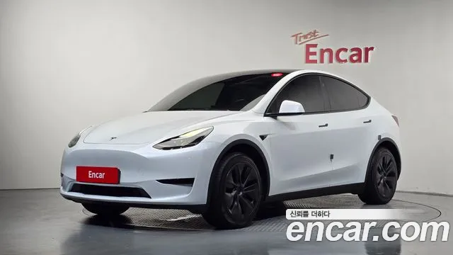 Tesla Model Y 2024 thumb 12