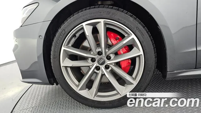 Audi A7 2021 thumb 4
