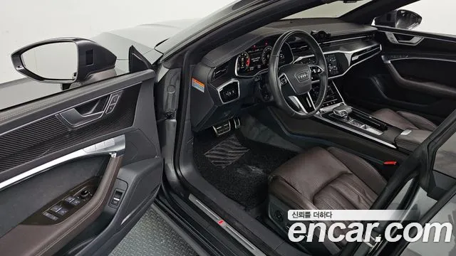 Audi A7 2021 thumb 9