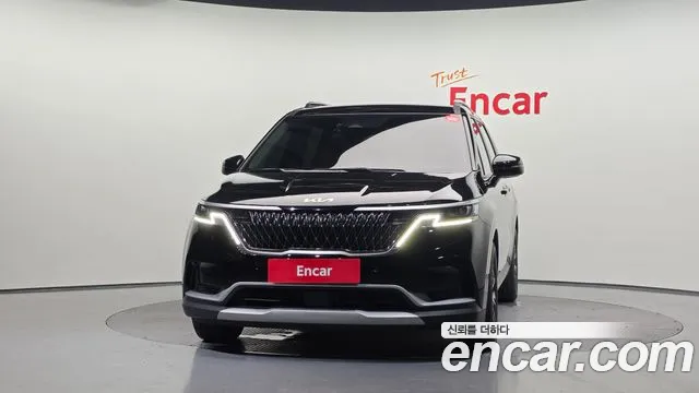 Kia Carnival 2021 thumb 3