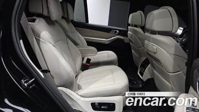 BMW X7 2025 thumb 12