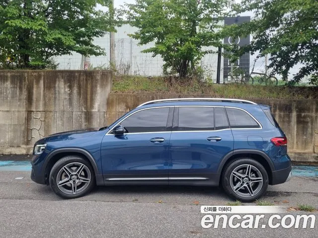 Mercedes-Benz GLB 2023 thumb 3