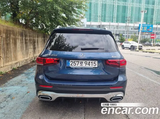 Mercedes-Benz GLB 2023 thumb 4