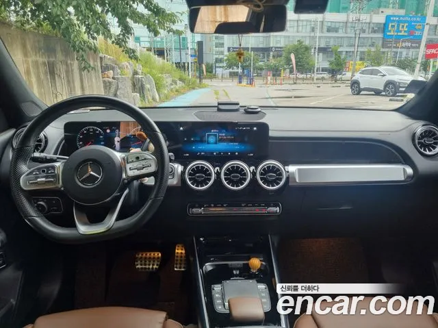 Mercedes-Benz GLB 2023 thumb 8