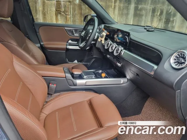 Mercedes-Benz GLB 2023 thumb 10