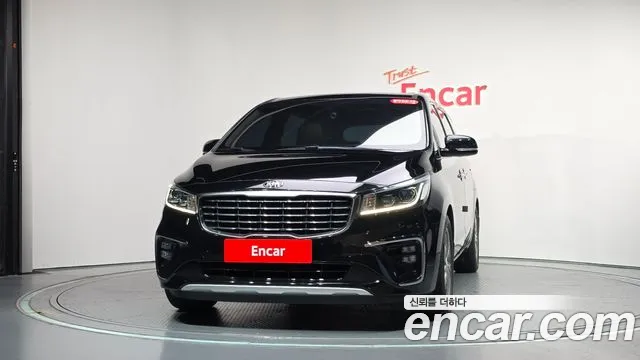 Kia Carnival 2019 thumb 2