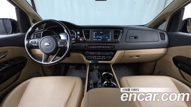 Kia Carnival 2019 thumb 6