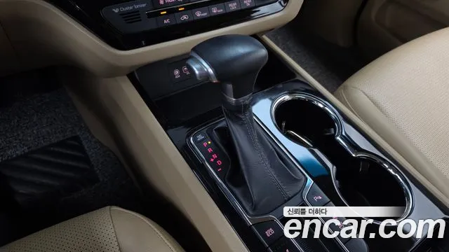 Kia Carnival 2019 thumb 8