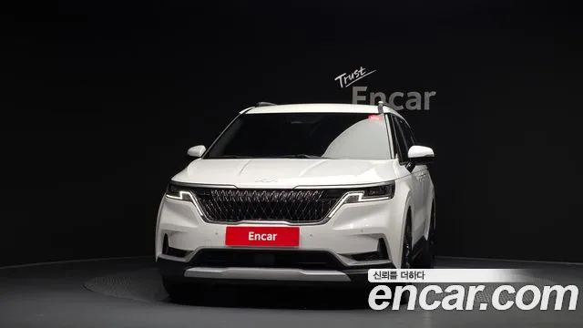 Kia Carnival 2021 thumb 3