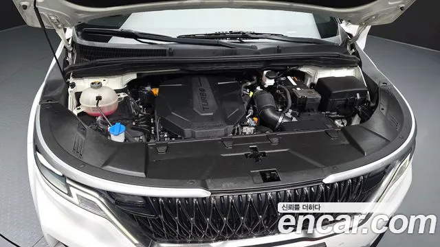 Kia Carnival 2021 thumb 6