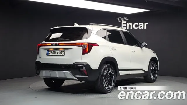 Kia Seltos 2023 thumb 2