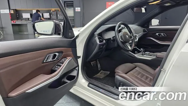 BMW 3 серии 2019 thumb 9