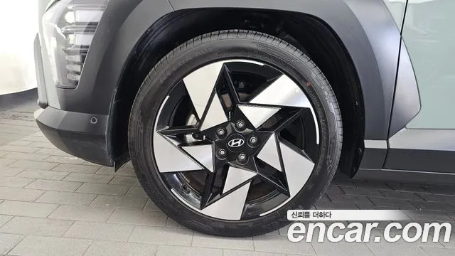 Hyundai Kona 2025 thumb 5