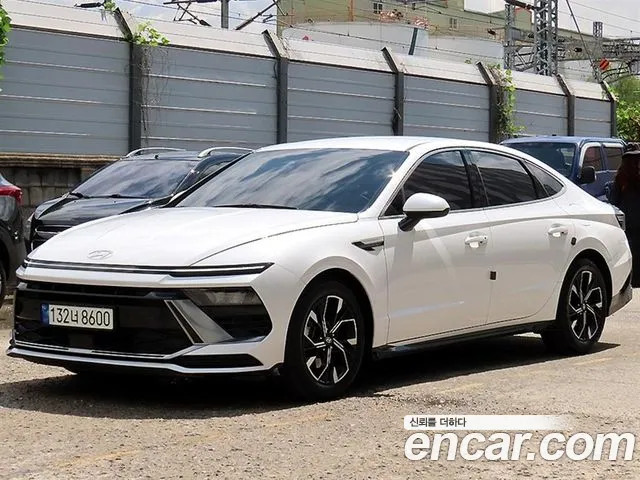 Hyundai Sonata 2023 thumb 2