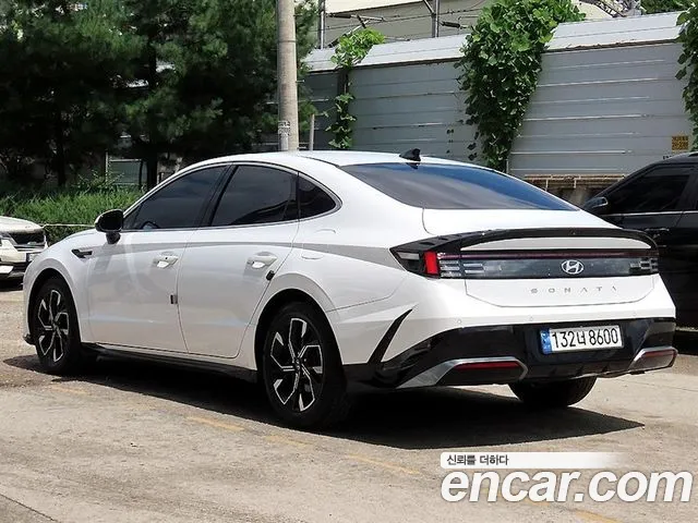 Hyundai Sonata 2023 thumb 3