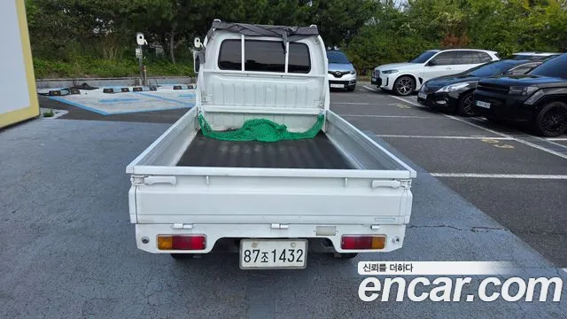 Chevrolet labo 2012 thumb 4