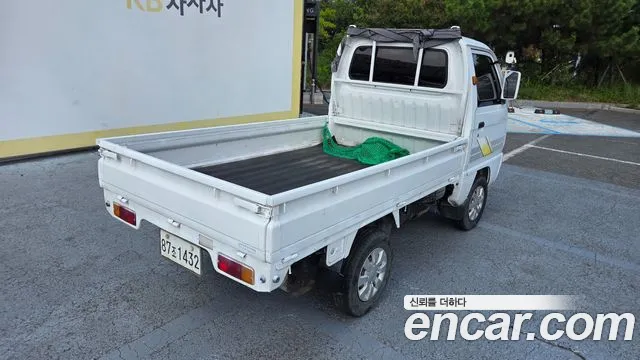 Chevrolet labo 2012 thumb 6