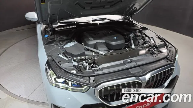 BMW 5 серии 2025 thumb 6