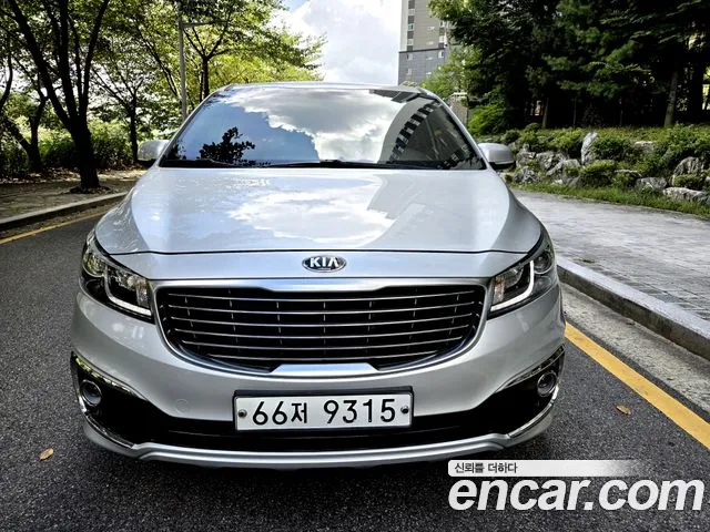 Kia Carnival 2014 thumb 2