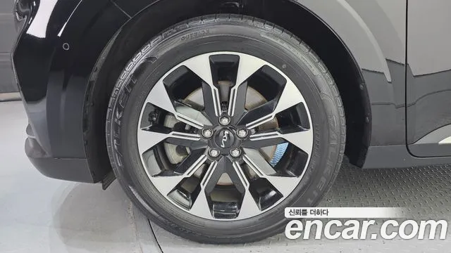 Kia Carnival 2023 thumb 5