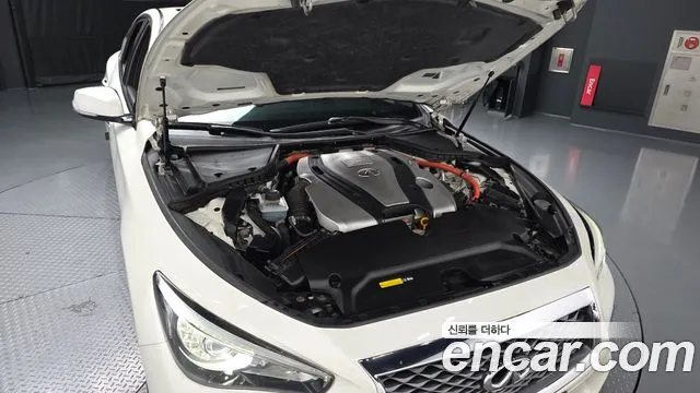 Infiniti Q50 2019 thumb 6