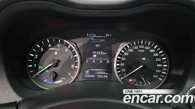 Infiniti Q50 2019 thumb 8