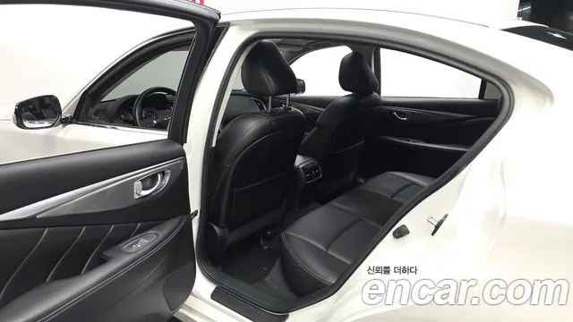 Infiniti Q50 2019 thumb 11