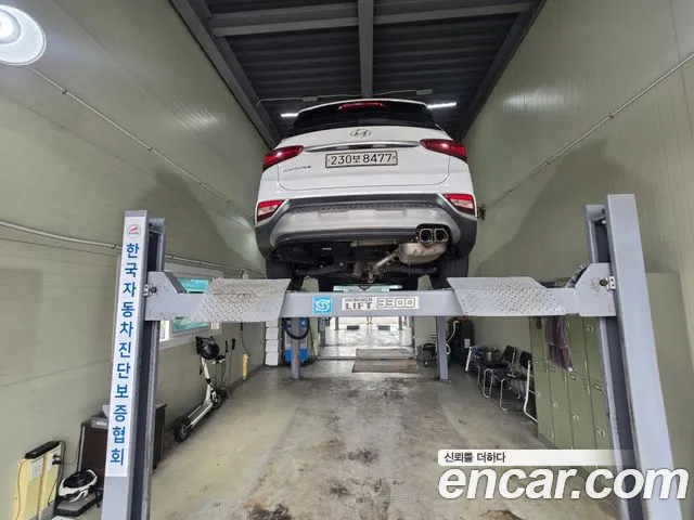 Hyundai Santa Fe 2019 thumb 2