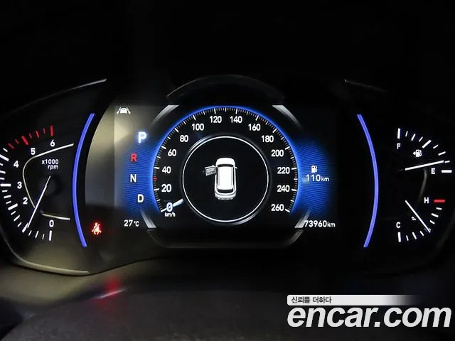 Hyundai Santa Fe 2019 thumb 8