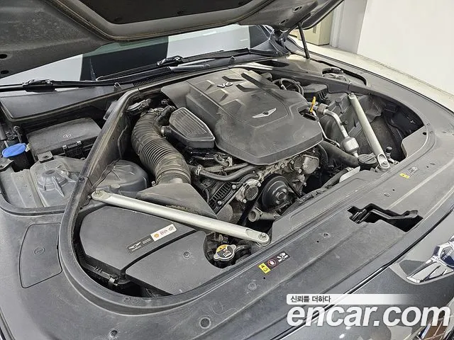 Genesis G90 2019 thumb 6