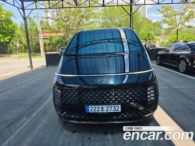 Hyundai Staria 2025 thumb 3