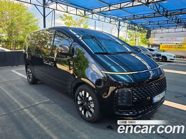 Hyundai Staria 2025 thumb 11