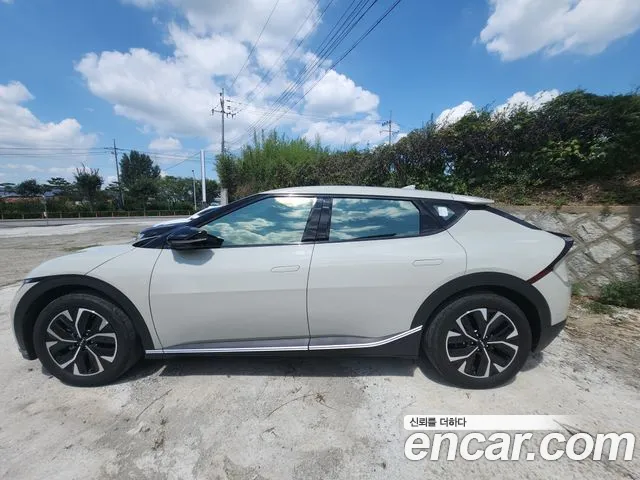 Kia EV6 2023 thumb 7