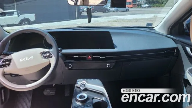 Kia EV6 2023 thumb 9