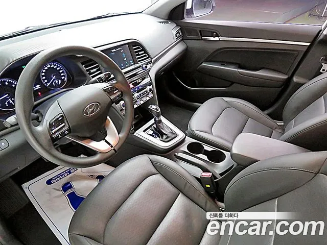 Hyundai Avante 2019 thumb 8