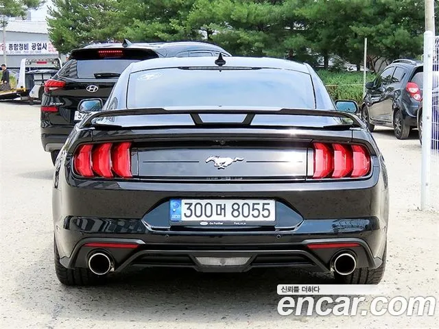 Ford Mustang Mach-E 2023 thumb 4
