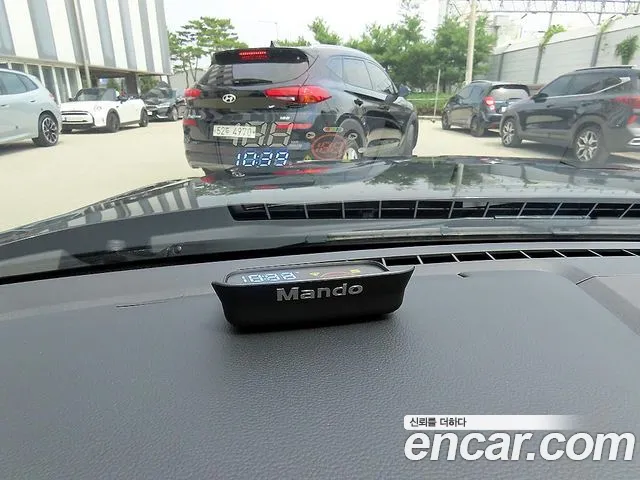 Ford Mustang Mach-E 2023 thumb 10