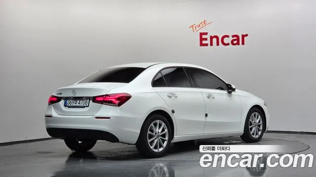 Mercedes-Benz A-Класс 2020 thumb 2