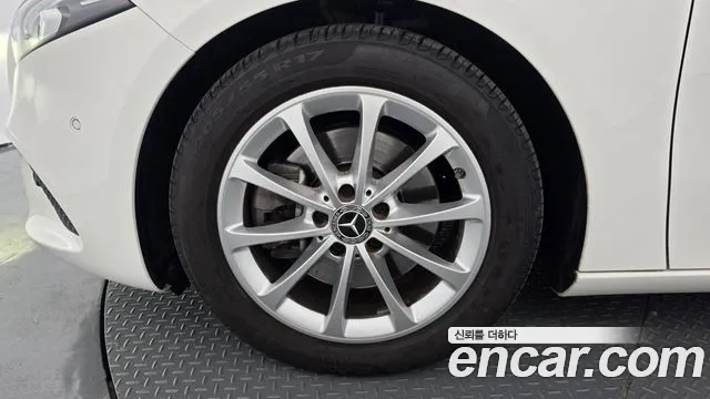 Mercedes-Benz A-Класс 2020 thumb 5