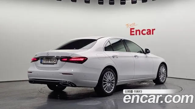 Mercedes-Benz E-Класс 2021 thumb 2