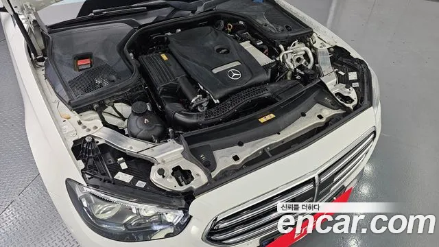 Mercedes-Benz E-Класс 2021 thumb 6