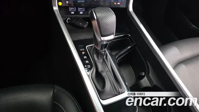 KG_Mobility_Ssangyong Torres 2022 thumb 9