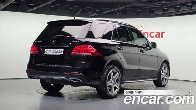 Mercedes-Benz GLE 2016 thumb 2